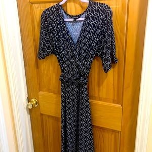 Flattering Geometric Design Wrap Dress